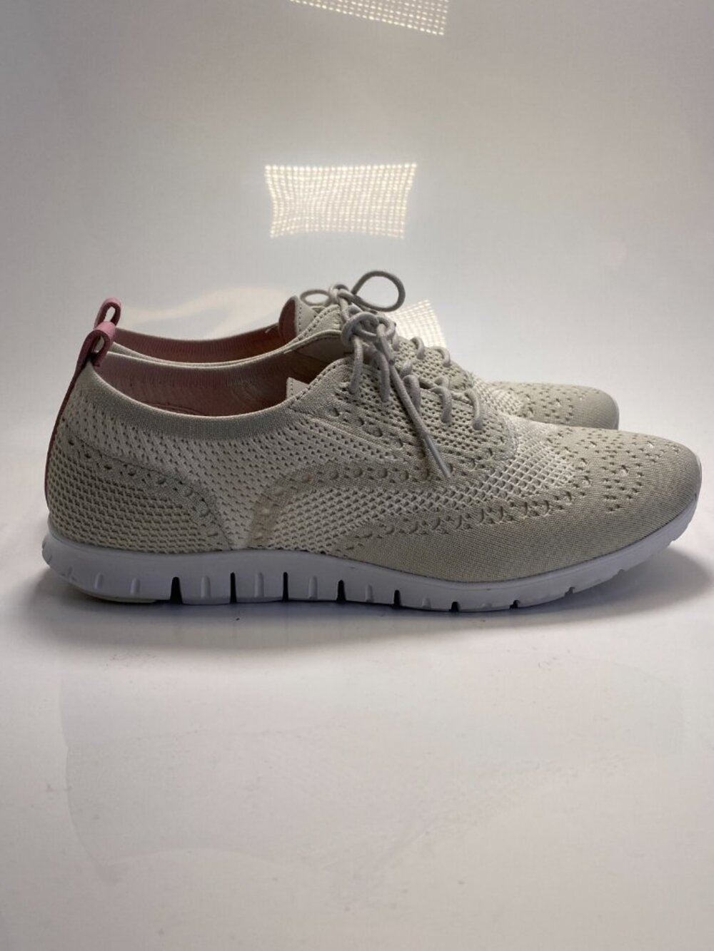Cole Haan Women's ZERØGRAND Stitchlite Wingtip Oxford Sneaker Sz 10.5